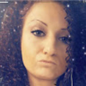Meet your Posher, Leanne